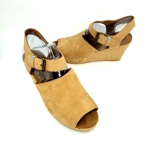 Manolo Blahnik Shoes Brand New Never Worn Sandal Size 10 Poshmark Manolo Blahnik Shoes Brand New Never Worn Sandal Size 10 Poshmark